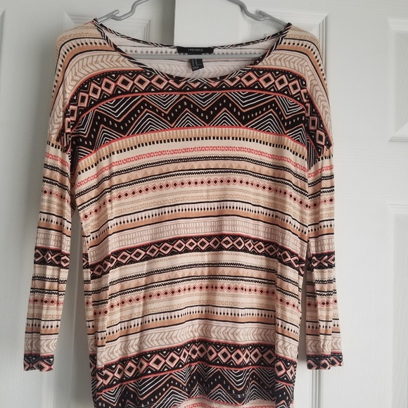 3/4 Sleeve Tribal Top - Picture 1 of 1